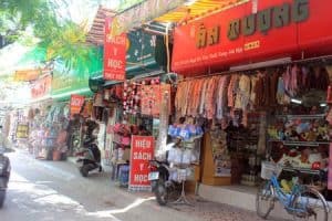 phố Tôn Thất Tùng