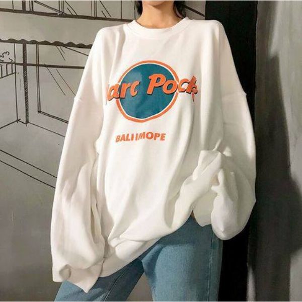 Mix đồ nữ đẹp quần jean và áo hoodie